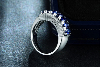 米萊珠寶18K金2.55克拉斯里蘭卡藍寶石結婚定制戒指_珠寶圖片-珠寶產品-金投珠寶-金投網