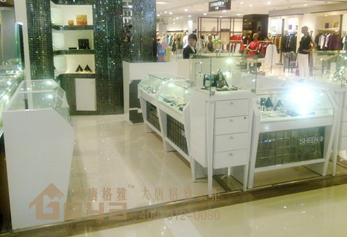 專業定制南京珠寶烤漆柜臺烤漆歐式飾品柜臺珠寶展柜廠家有哪些